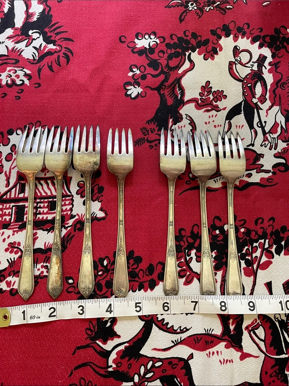 Set of 7 antique William Rogers forks